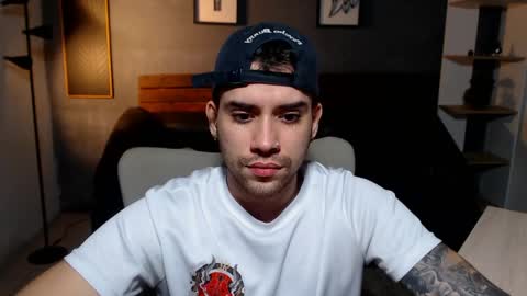 Snapshot of mike_montoya chatting on 04-29-26, 06:17 Mike Montoya online show from 04-29-26, 06:17
