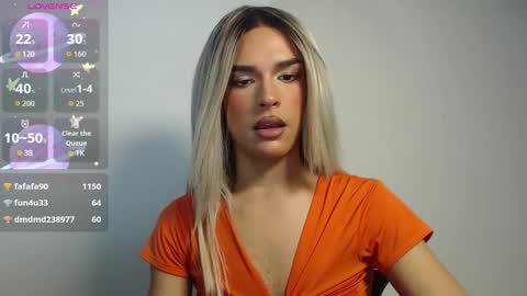 Snapshot of mike_nour chatting on 12-21-25, 08:43 IM MIKE online show from 12-21-25, 08:43