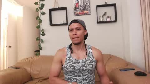 Enrique Rolly online show from 02-25-25, 02:36
