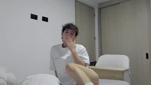 Mikebelf4 online show from 09-16-25, 12:22