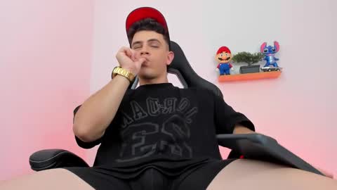 Snapshot of mikecooper_ chatting on 02-28-26, 04:13 Mike Cooper online show from 02-28-26, 04:13