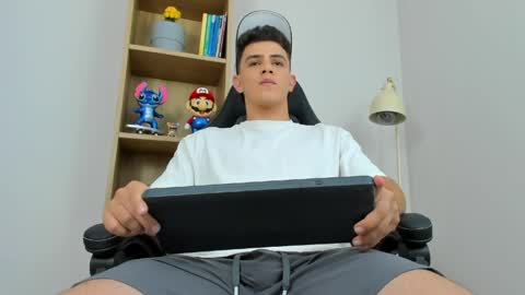 Snapshot of mikecooper_ chatting on 04-14-26, 12:27 Mike Cooper online show from 04-14-26, 12:27