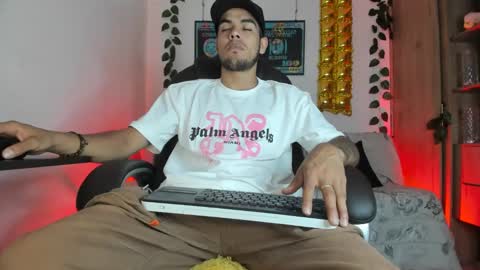 mikee_scooth online show from 01-12-25, 07:10