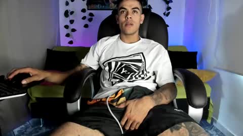 mikee_scooth online show from 09-23-25, 03:26