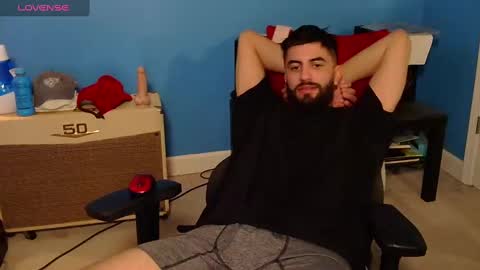 Snapshot of mikehawk1589 chatting on 03-11-25, 07:48 mikehawk1589 online show from 03-11-25, 07:48