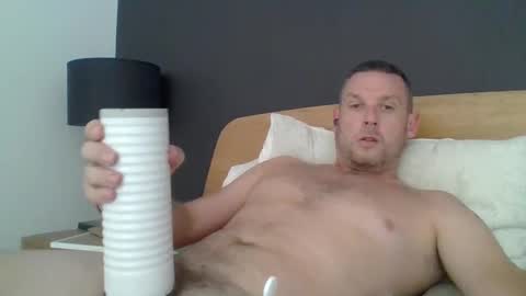 Snapshot of mikejackson7 chatting on 02-22-26, 04:24 MJ online show from 02-22-26, 04:24