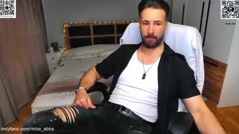 Mike    online show from 04-30-26, 01:06