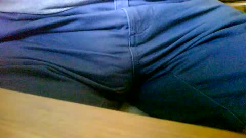 Snapshot of mikeybed chatting on 07-12-26, 03:03 mikeybed online show from 07-12-26, 03:03