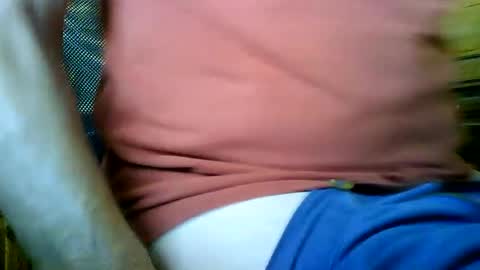 Snapshot of mikeybed chatting on 08-05-26, 03:48 mikeybed online show from 08-05-26, 03:48