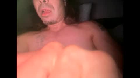 Snapshot of mikeybello chatting on 12-09-24, 06:01 MR-Michael Horse online show from 12-09-24, 06:01