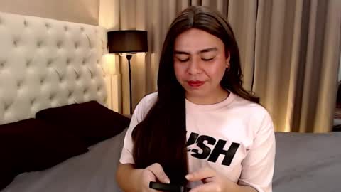 Theresa Luna online show from 01-31-25, 06:35