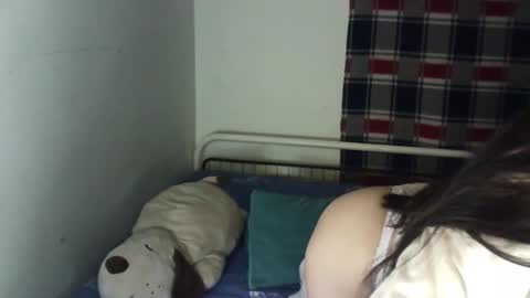 Snapshot of mikhaela_ chatting on 11-12-25, 06:14 Mikhaela online show from 11-12-25, 06:14