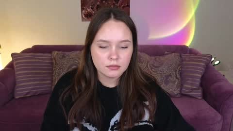 Snapshot of miki_miki_cutie chatting on 12-05-24, 09:17 Mikki online show from 12-05-24, 09:17