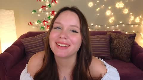 Snapshot of miki_miki_cutie chatting on 12-28-24, 05:14 Mikki online show from 12-28-24, 05:14