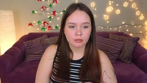 Snapshot of miki_miki_cutie chatting on 01-09-25, 04:49 Mikki online show from 01-09-25, 04:49