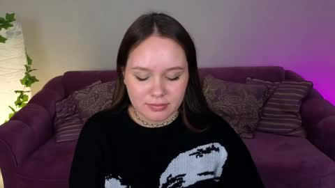 Snapshot of miki_miki_cutie chatting on 01-15-25, 08:26 Mikki online show from 01-15-25, 08:26
