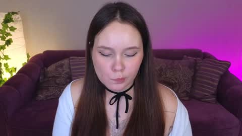 Snapshot of miki_miki_cutie chatting on 01-31-25, 01:11 Mikki online show from 01-31-25, 01:11