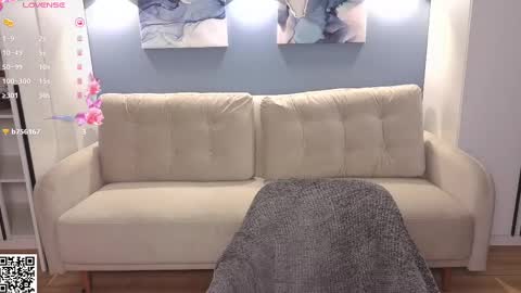 Snapshot of miki_miki_cutie chatting on 03-06-25, 08:05 Mikki online show from 03-06-25, 08:05