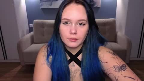 Snapshot of miki_miki_cutie chatting on 09-13-25, 12:38 Mikki online show from 09-13-25, 12:38