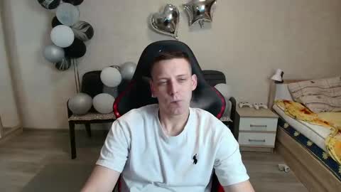 Michael online show from 06-10-26, 09:25