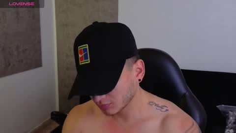 Snapshot of mikke_love chatting on 03-14-26, 03:06 MIKKE online show from 03-14-26, 03:06