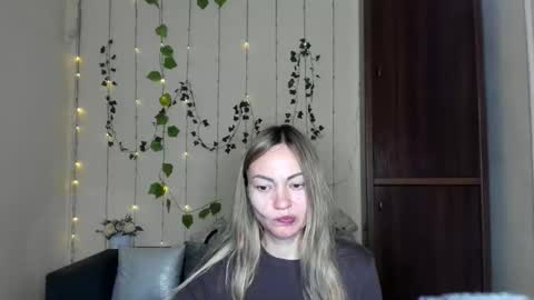 Adalina online show from 04-30-26, 05:47