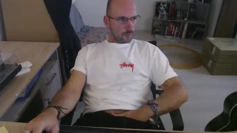 mikmik91 online show from 10-20-25, 02:17