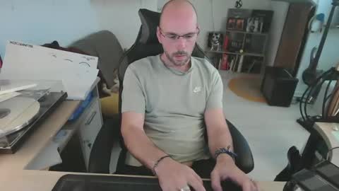 mikmik91 online show from 05-13-26, 03:31