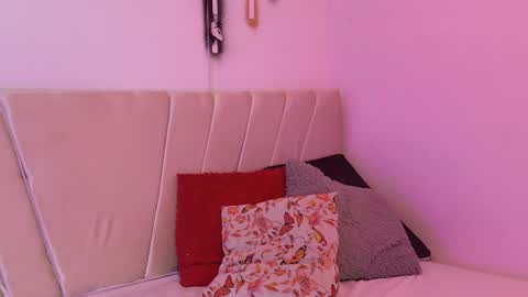 Snapshot of mikoto_urab chatting on 10-26-25, 06:58 Mikoto Urb online show from 10-26-25, 06:58