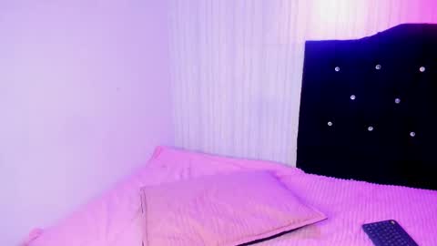 Snapshot of miku_katsuragi chatting on 10-08-25, 06:22 miku katsuragi online show from 10-08-25, 06:22