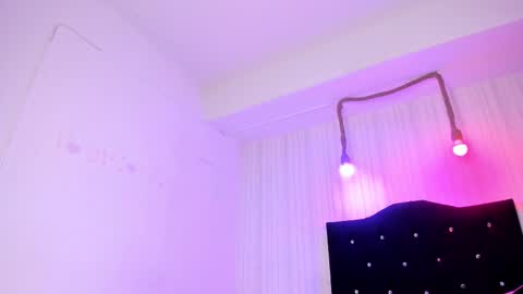 Snapshot of miku_katsuragi chatting on 10-24-25, 02:30 miku katsuragi online show from 10-24-25, 02:30