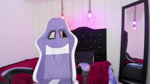 Snapshot of miku_katsuragi chatting on 05-13-26, 02:09 miku katsuragi online show from 05-13-26, 02:09