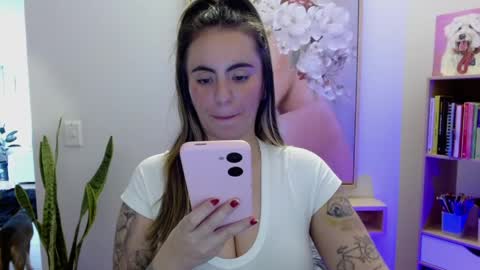 Snapshot of mila23_ chatting on 06-03-26, 04:23 Camila online show from 06-03-26, 04:23