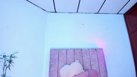 mila_1wood online show from 05-06-26, 12:32