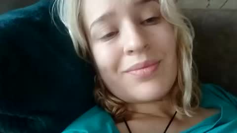 Snapshot of mila_420 chatting on 09-18-25, 01:02 Mila 420 online show from 09-18-25, 01:02
