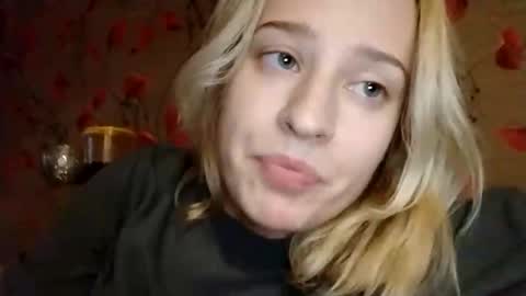 Snapshot of mila_420 chatting on 11-04-25, 12:37 Mila 420 online show from 11-04-25, 12:37