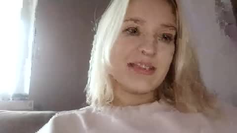 Snapshot of mila_420 chatting on 11-05-25, 09:31 Mila 420 online show from 11-05-25, 09:31