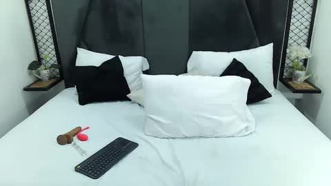 mila_adamss online show from 12-12-24, 01:49