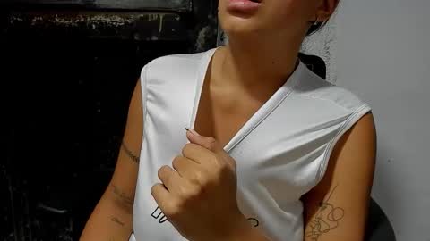 mila  online show from 02-07-26, 04:27