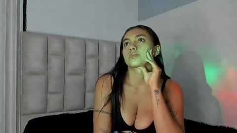 mila  online show from 04-08-26, 10:04