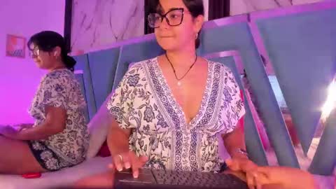 Snapshot of mila_clum chatting on 03-08-25, 07:09 Camila online show from 03-08-25, 07:09