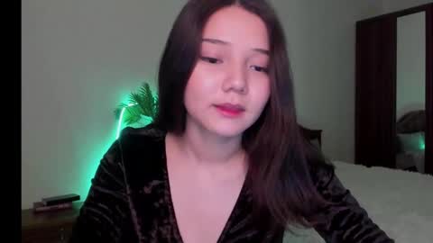 mila_dance_ online show from 02-08-26, 12:30