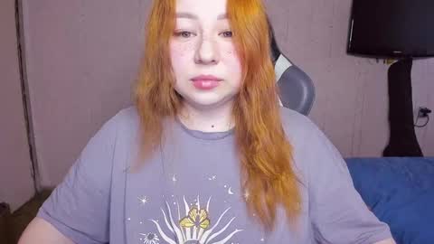 Snapshot of mila_foxxxy chatting on 01-28-25, 05:00 Mila shy sensual person online show from 01-28-25, 05:00
