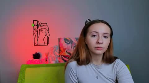 Snapshot of mila_glow chatting on 10-06-25, 07:11 mila_glow online show from 10-06-25, 07:11