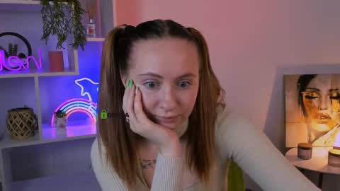 Snapshot of mila_glow chatting on 10-07-25, 07:22 mila_glow online show from 10-07-25, 07:22