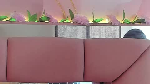 mila_grace_ online show from 05-15-26, 06:48
