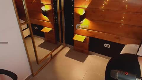 Milena  online show from 09-30-25, 11:15