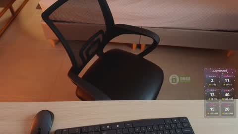 Snapshot of mila_kiitty chatting on 02-17-26, 11:07 Milena online show from 02-17-26, 11:07