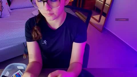 Snapshot of mila_kiitty chatting on 03-17-26, 11:24 Milena online show from 03-17-26, 11:24