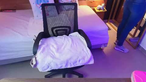 Milena  online show from 06-16-26, 11:24